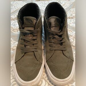 Men’s Sz 9 Olive Gore-Tex Vans